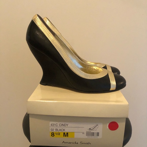 Amanda Smith “Cindy” Wedge - Picture 1 of 7